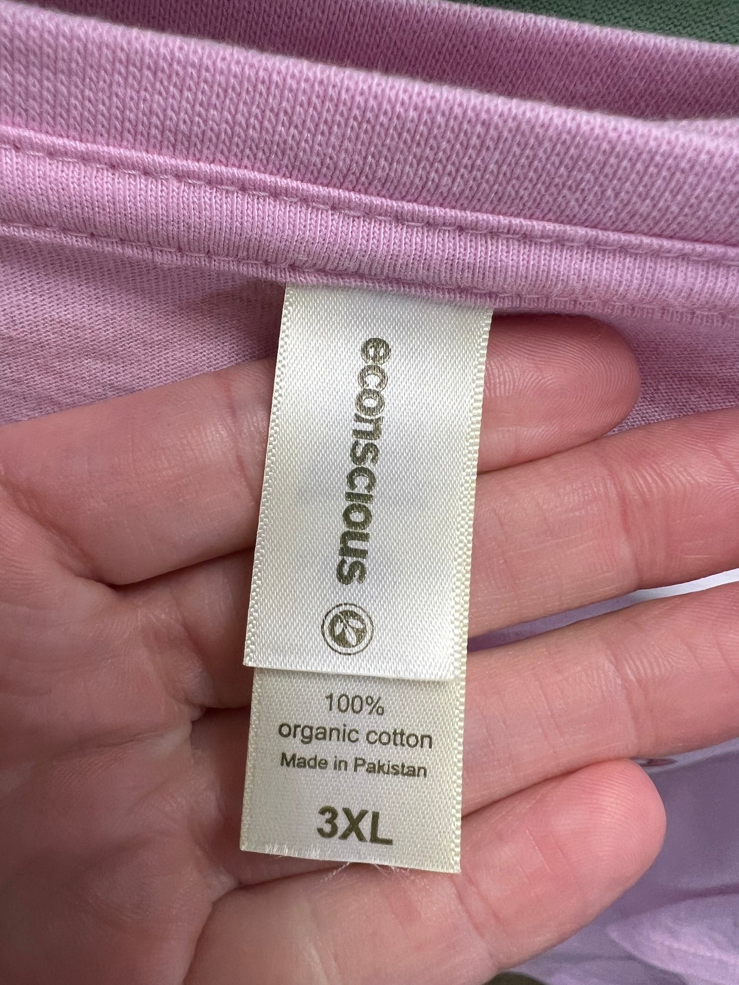 New ready to ship out ladies cut size 3X took a photo of the tag