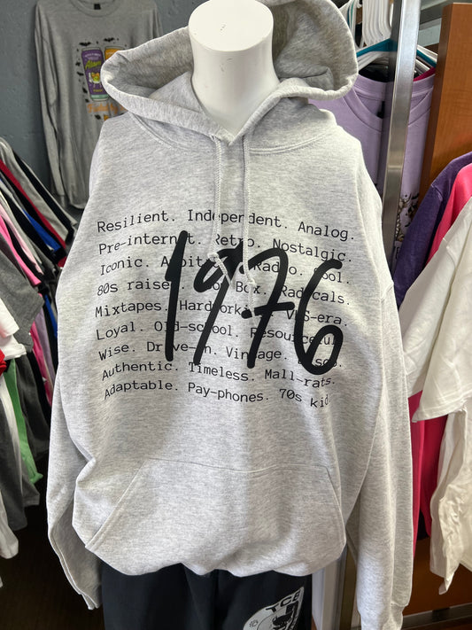 New unisex 1976