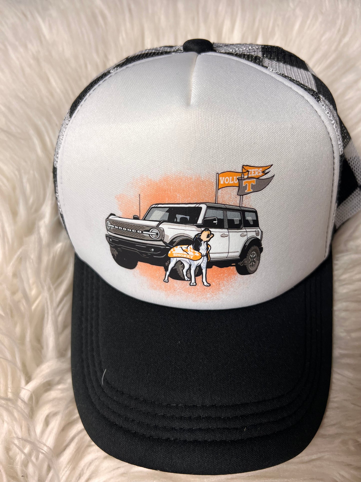 New hat vols