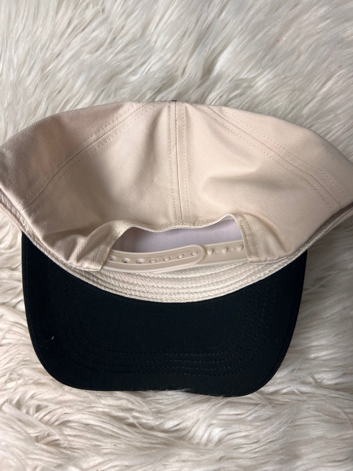 New hat redneck, yacht club ￼