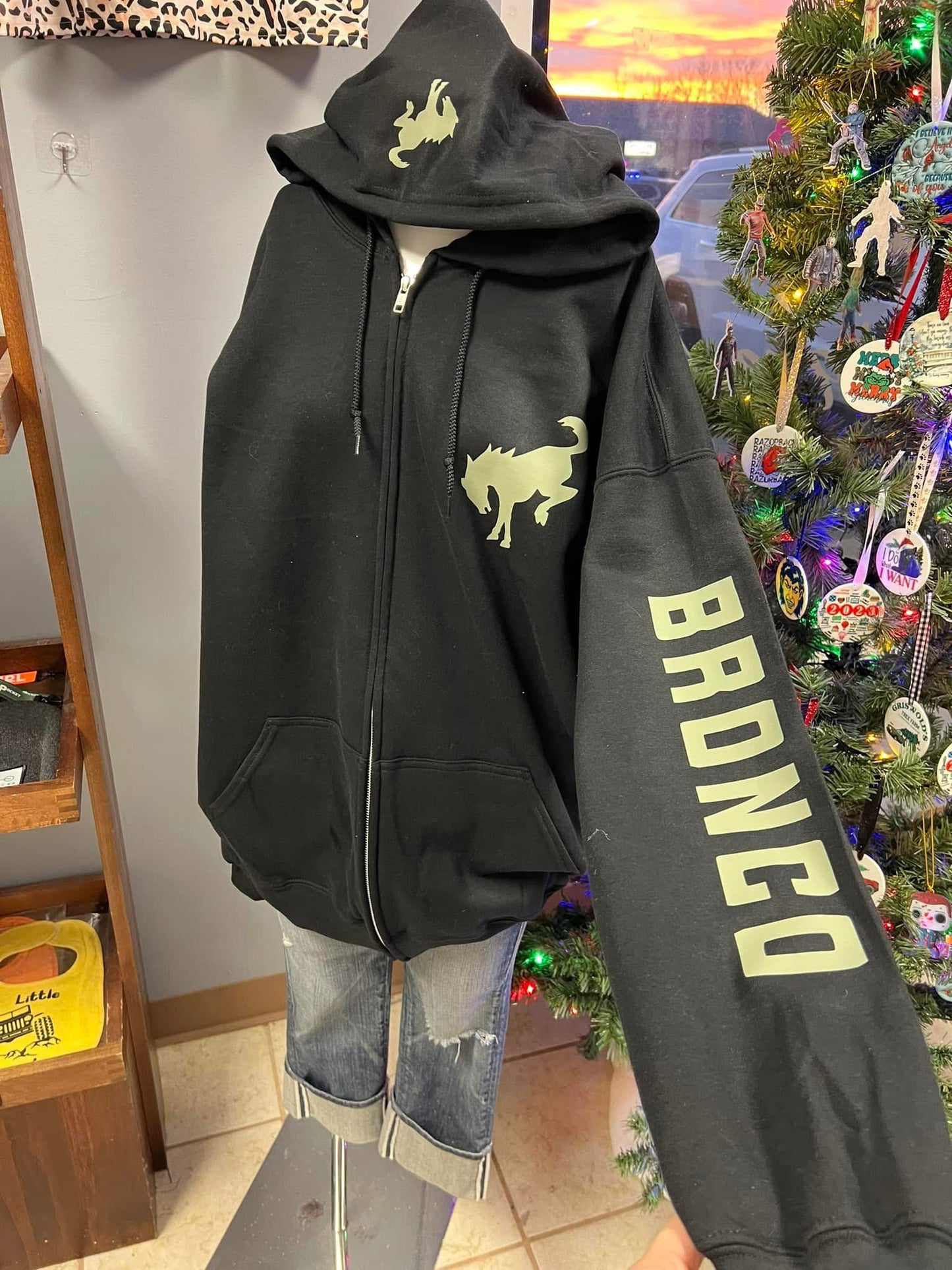 New unisex
