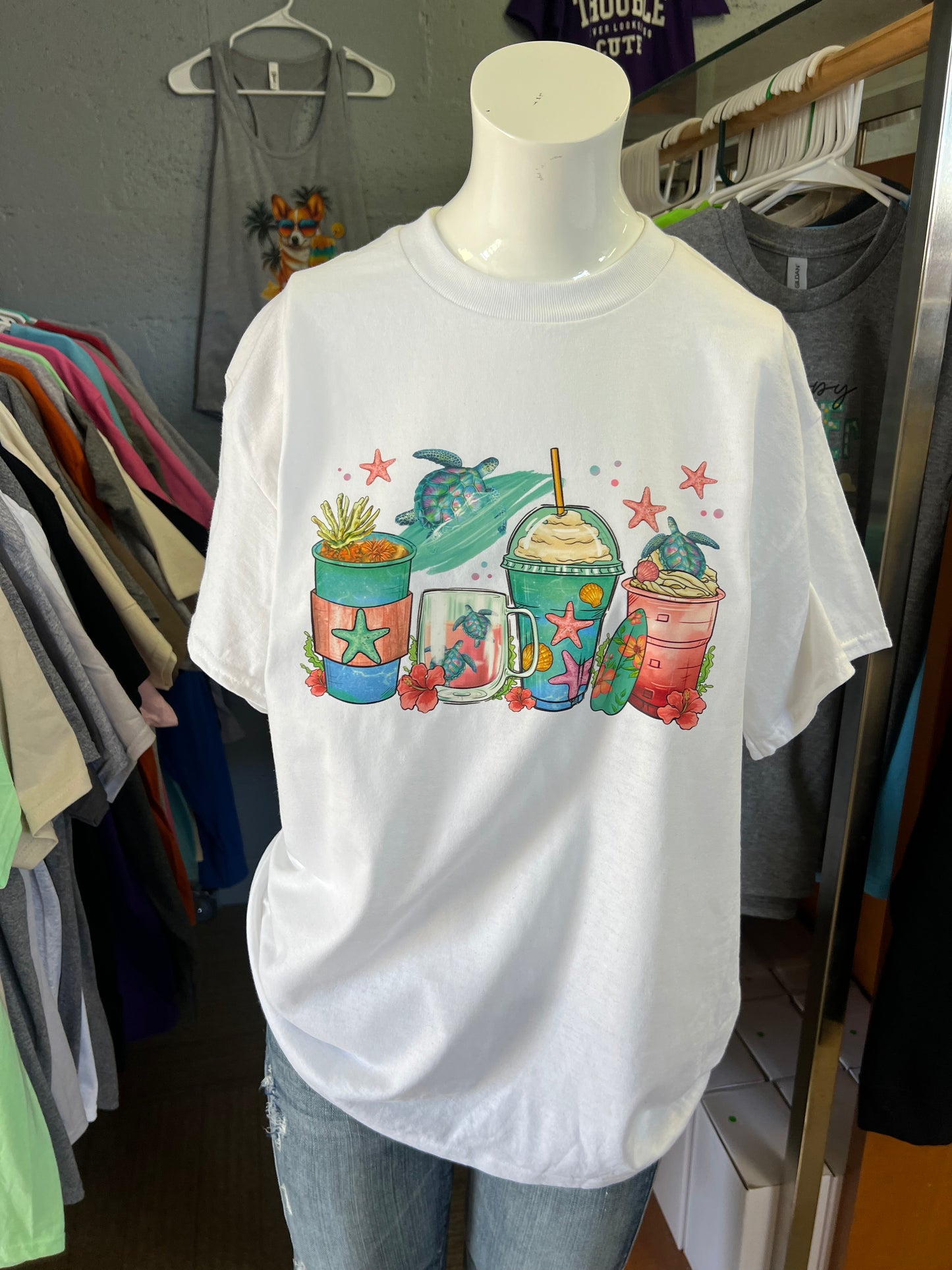 Brand new unisex, Gilden, coffee, T-shirt sea turtles