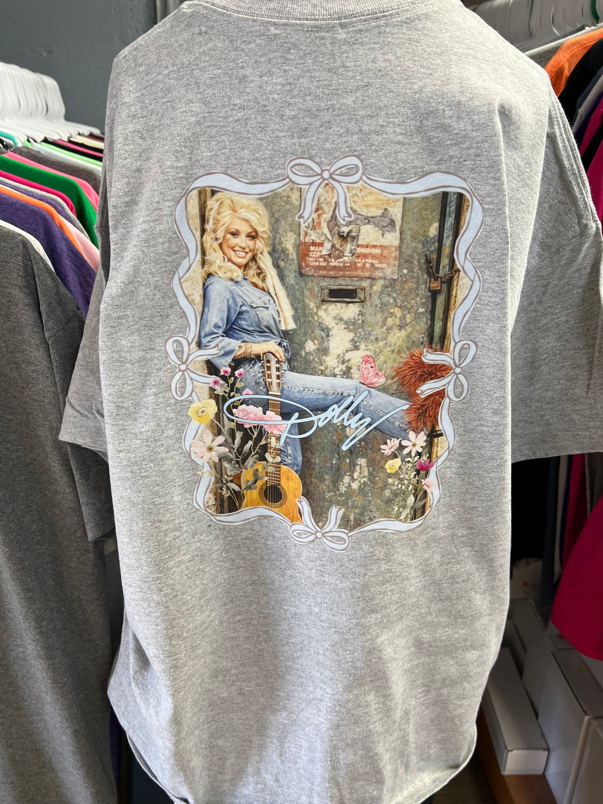 Ready to ship out Gilden T-shirt xl