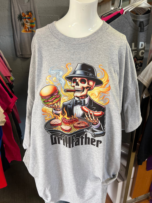 New Gilden unisex gray T-shirt grill master