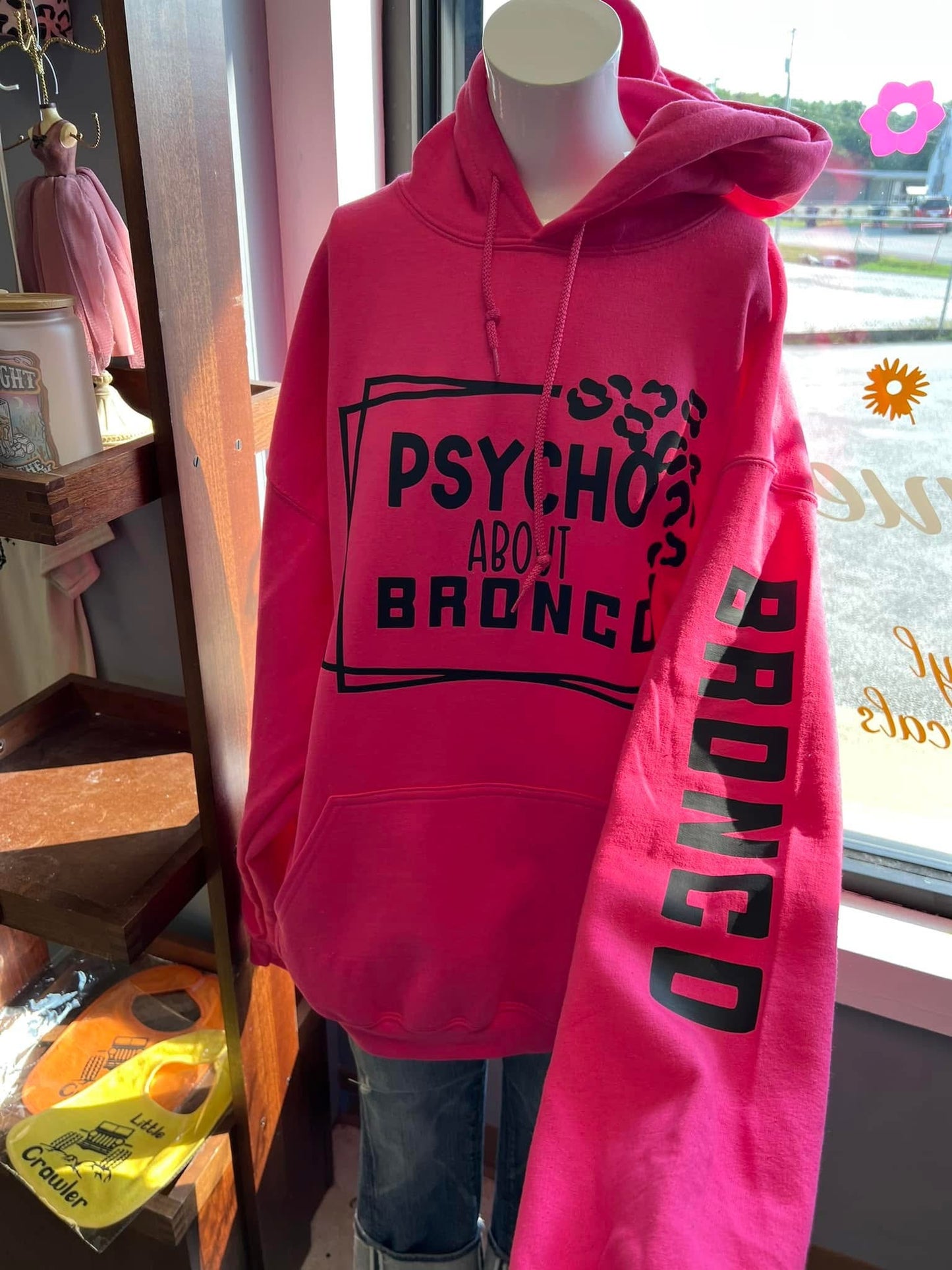 New unisex hot pink