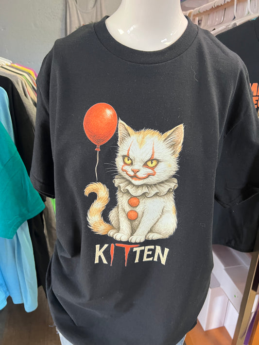New  unisex T-shirt scary Halloween cat