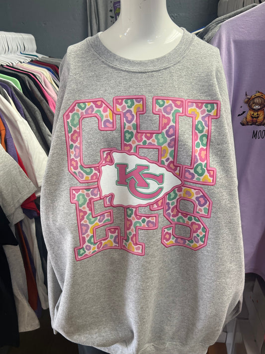 Ready to ship out 3x gilden crewneck
