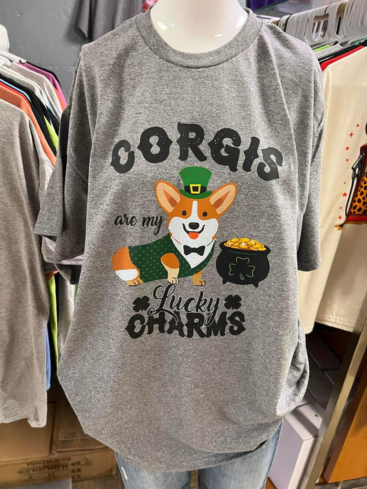 Gilden unisex St. Patrick’s Day corgi T-shirt red and white