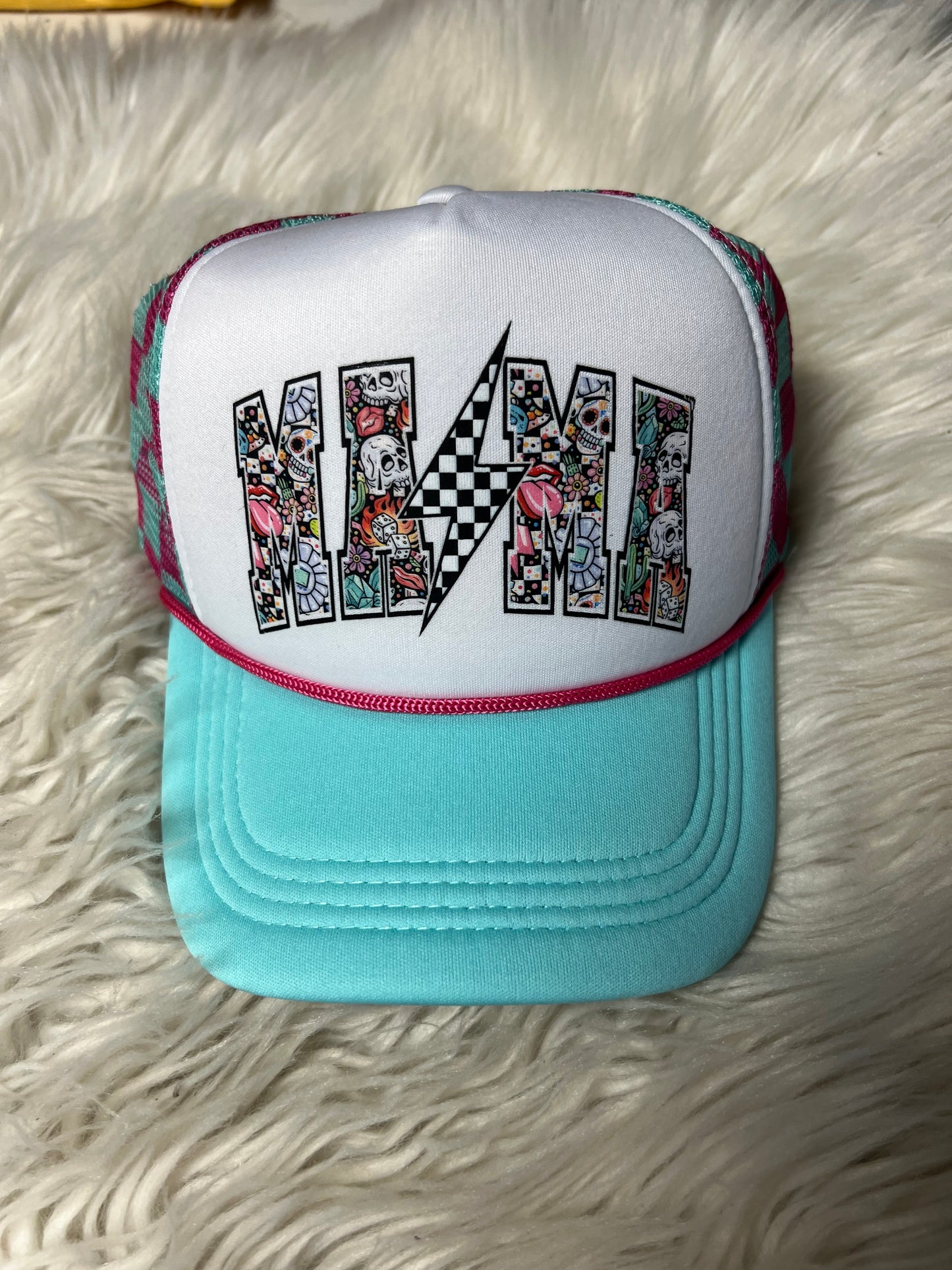 New hat tattooed mama ￼