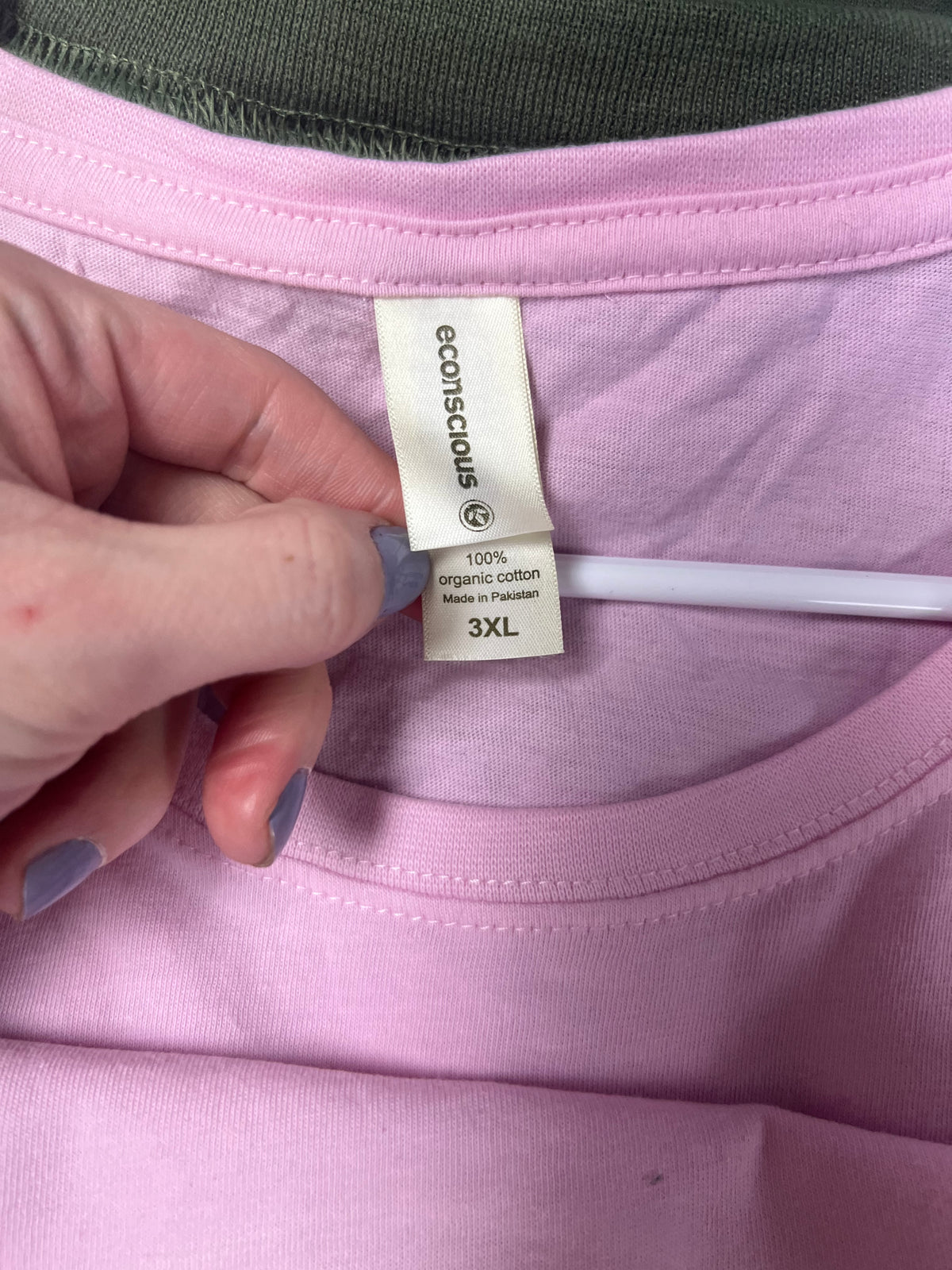 New ready to ship out ladies cut size 3X took a photo of the tag