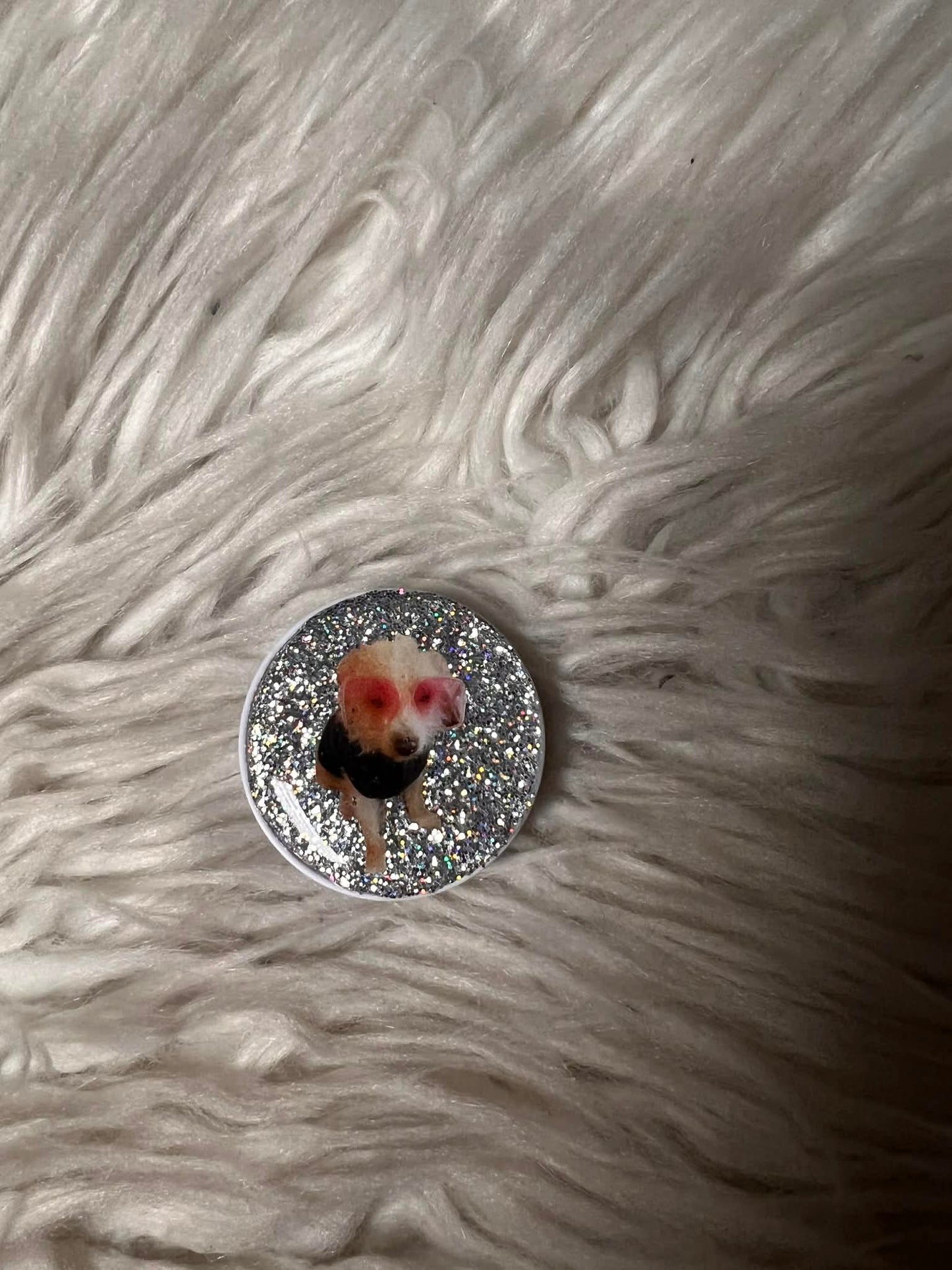 Resin covered pop socket missy (beautiful mess  mascot )