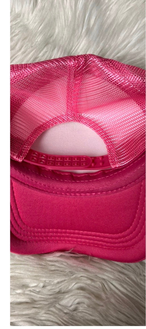 New  pink hat coffee shops and gate drops ￼