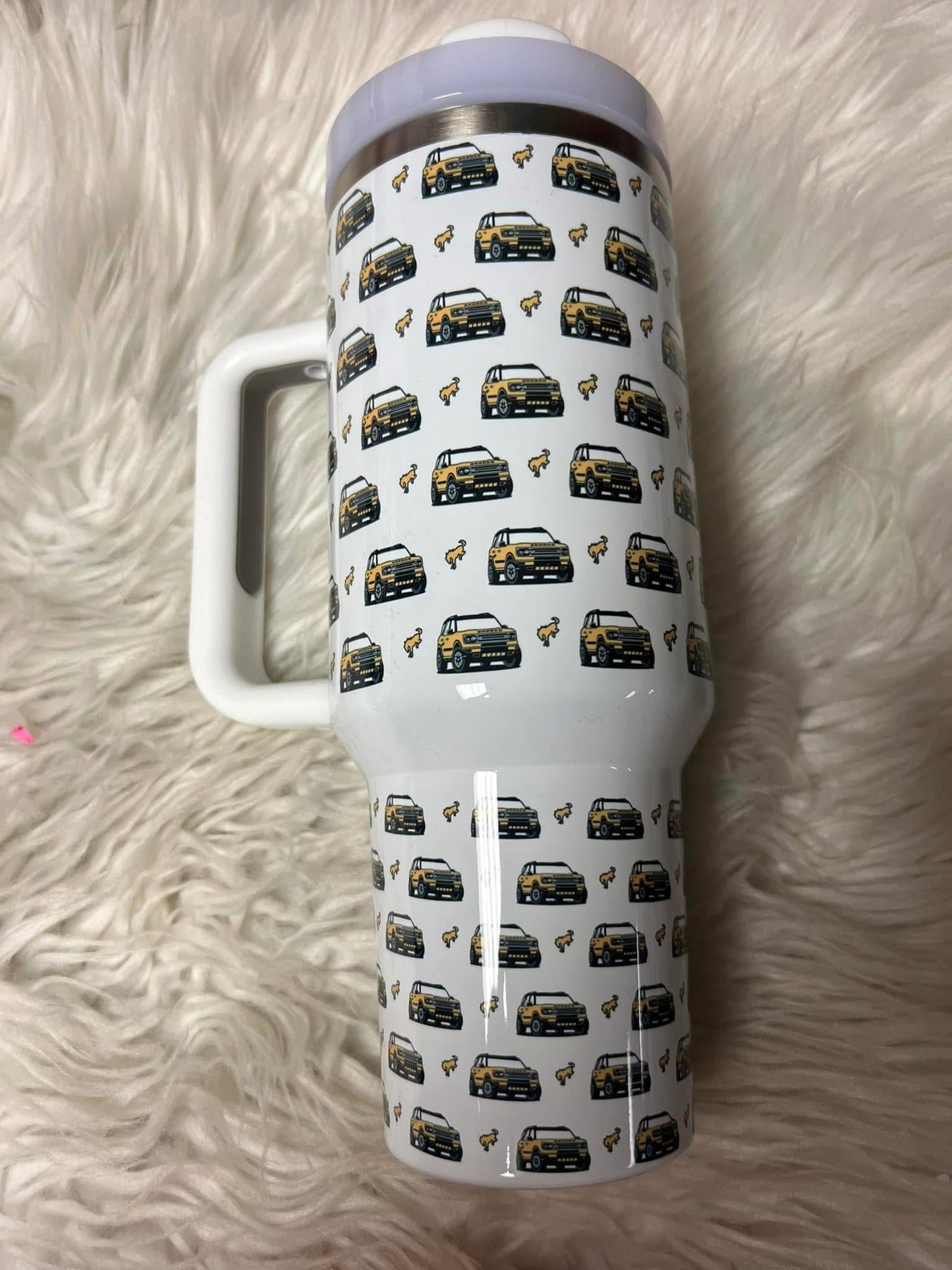 Brand new 40 ounce stainless steel Tumblr with handle  with plastic straw