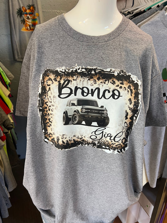 New  unisex T-shirt 4 x 4