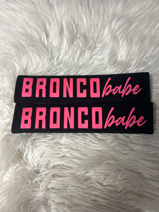 New seatbelt covers pink