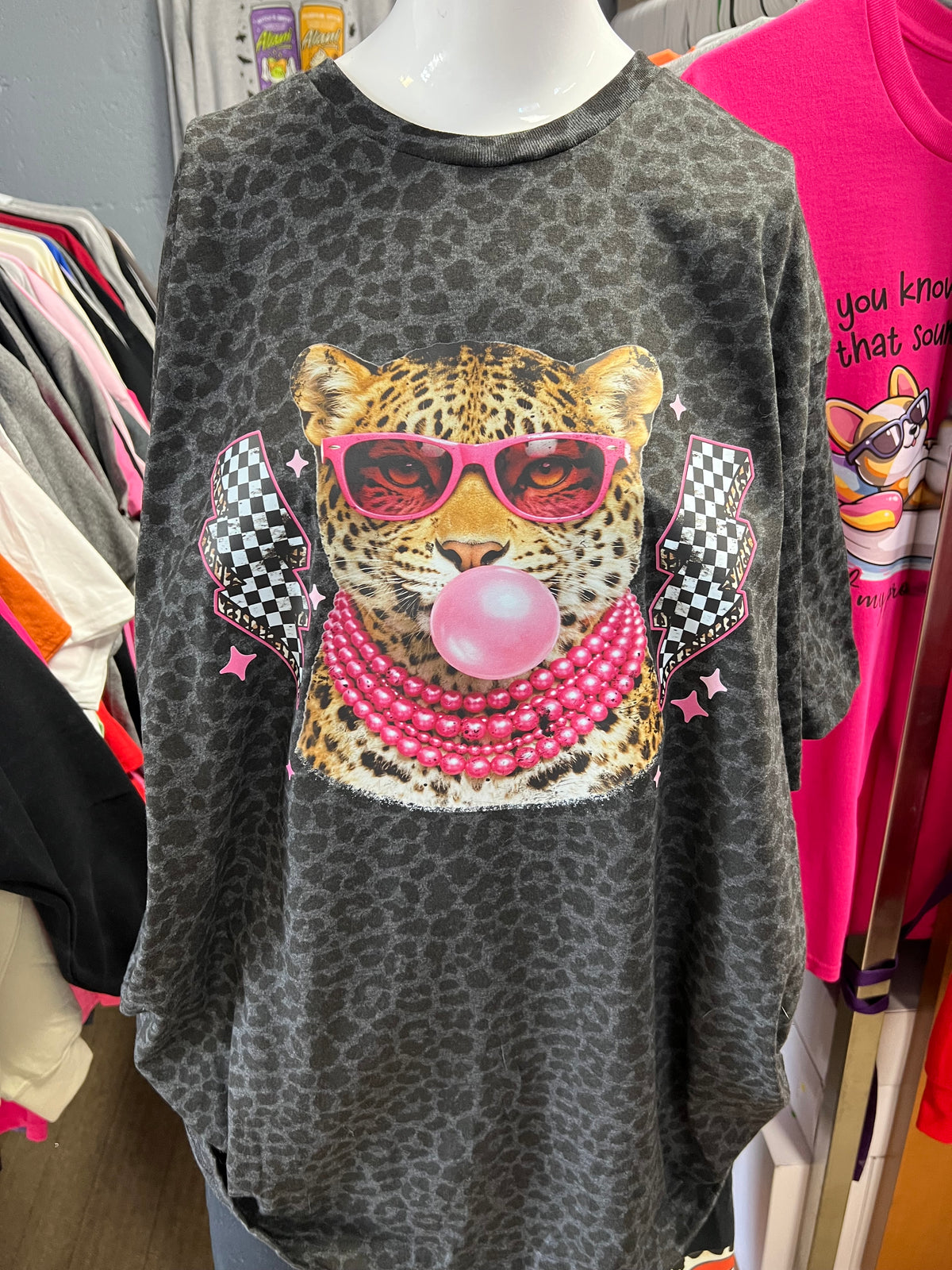 New unisex leopard shirt