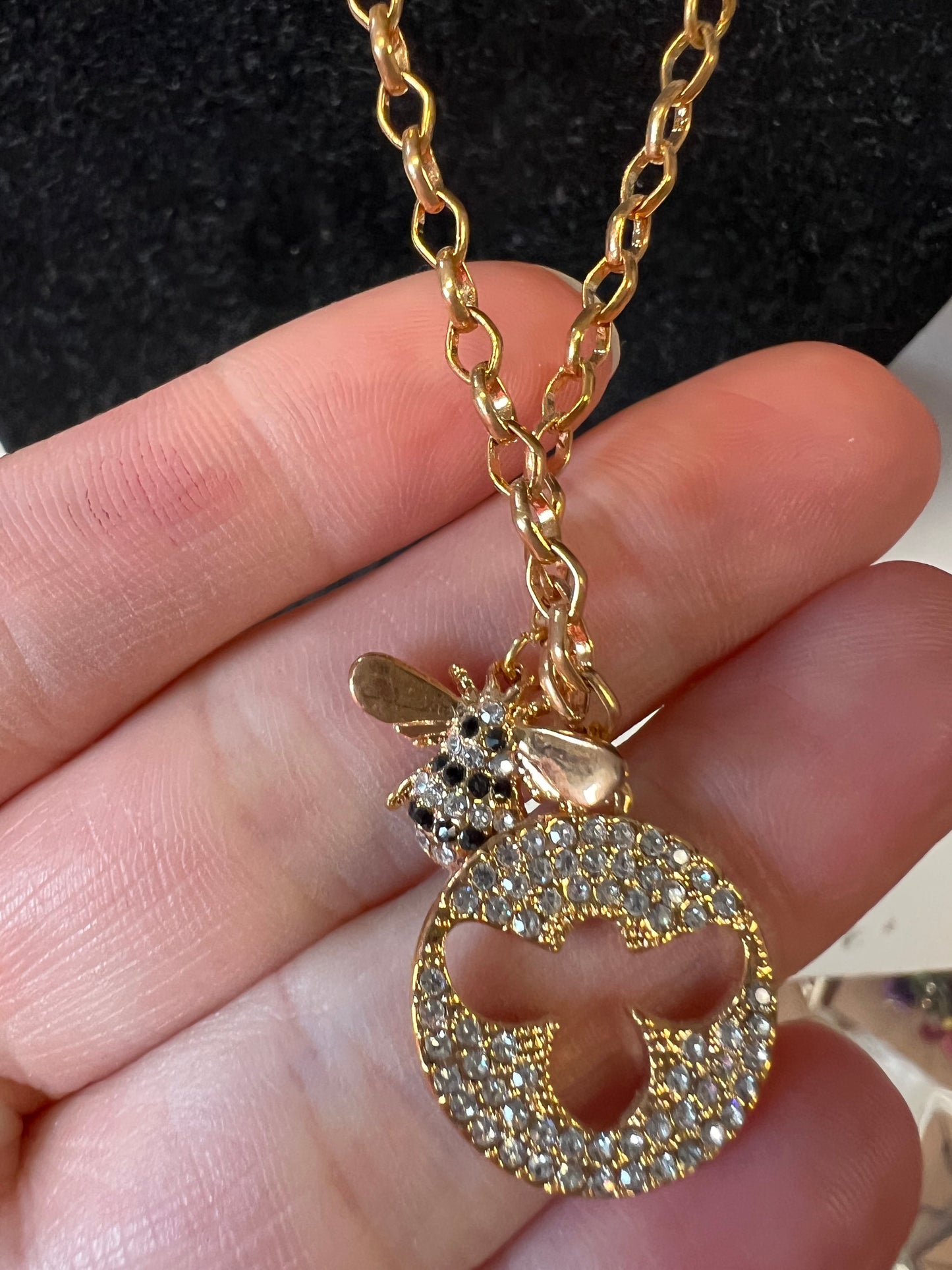 Brand new neck necklace