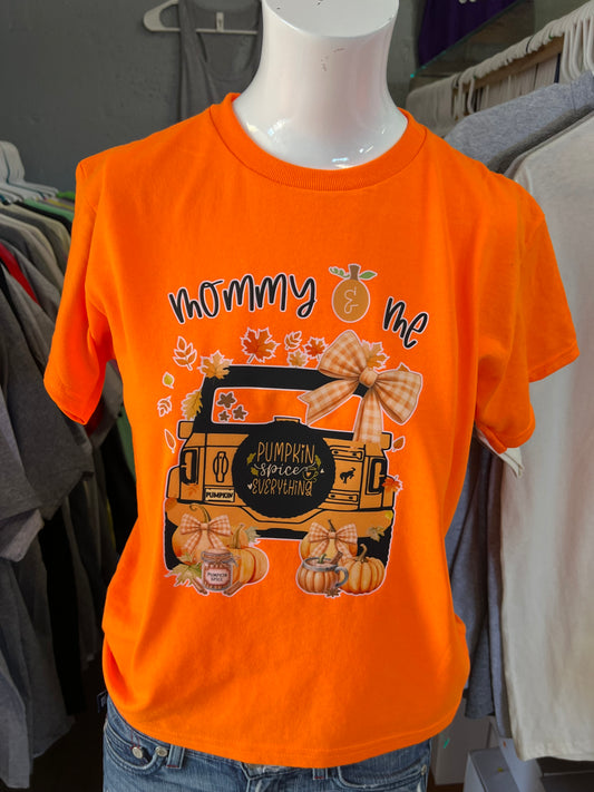 Unisex new T-shirt youth pumpkin spice, mommy