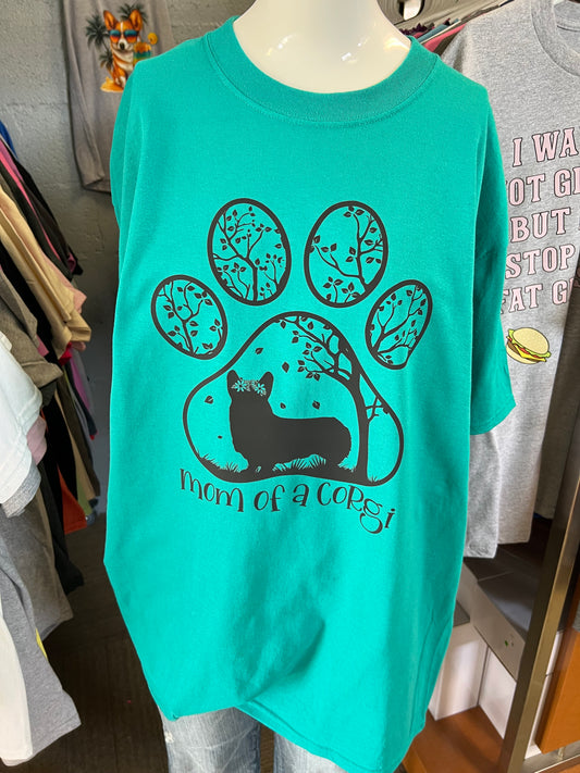 New T-shirt corgi size extra large