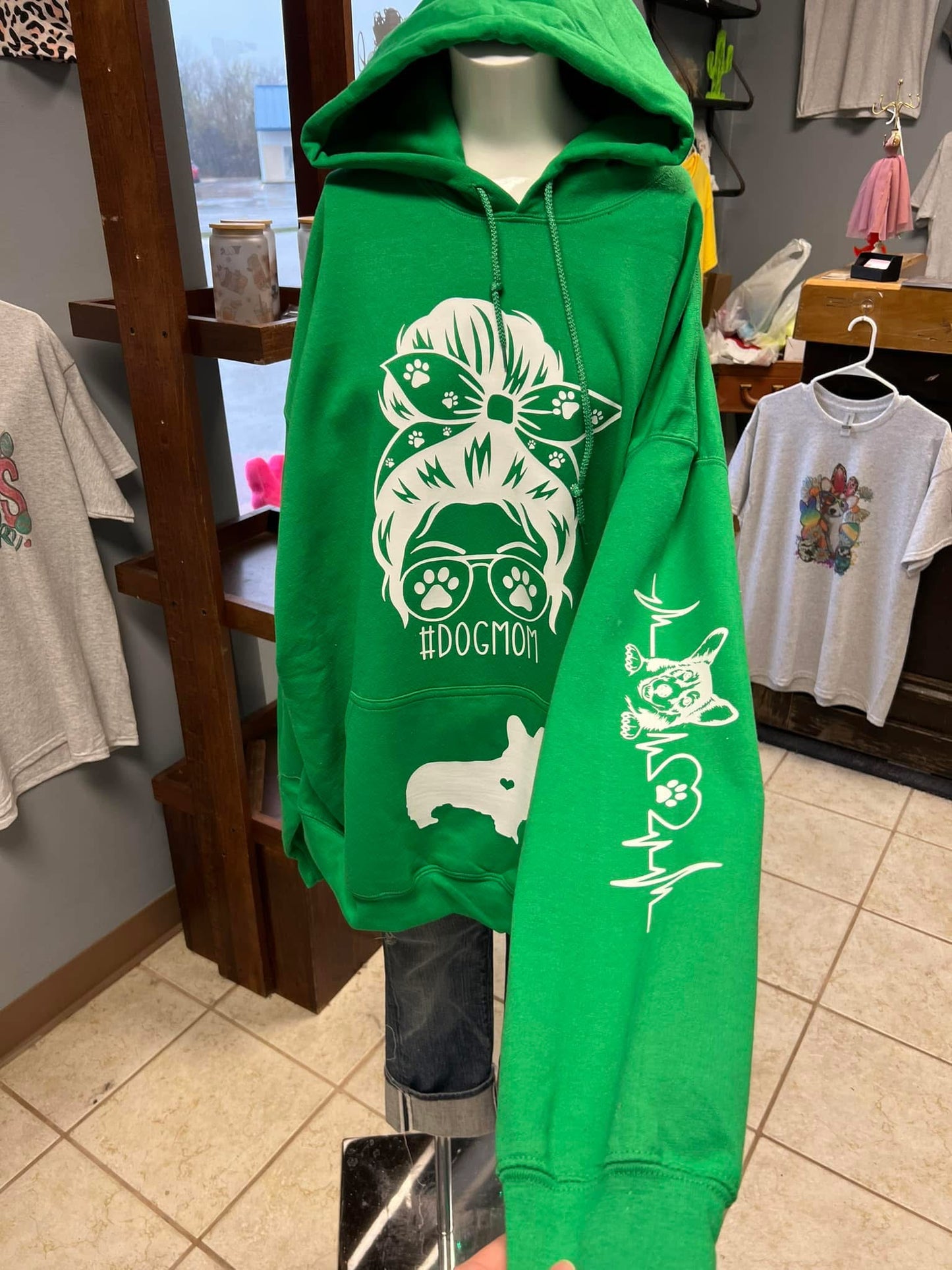 New unisex green corgi mom