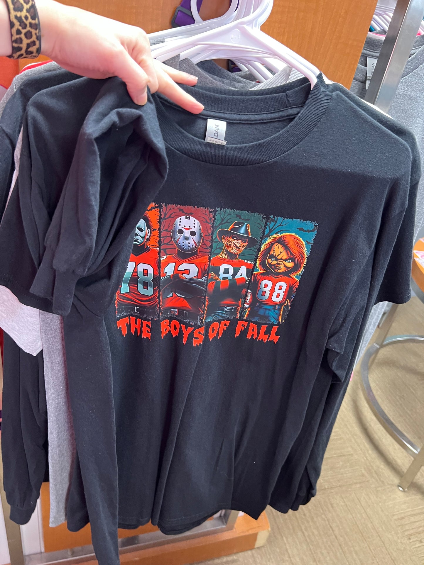 New unisex clearance T-shirt medium