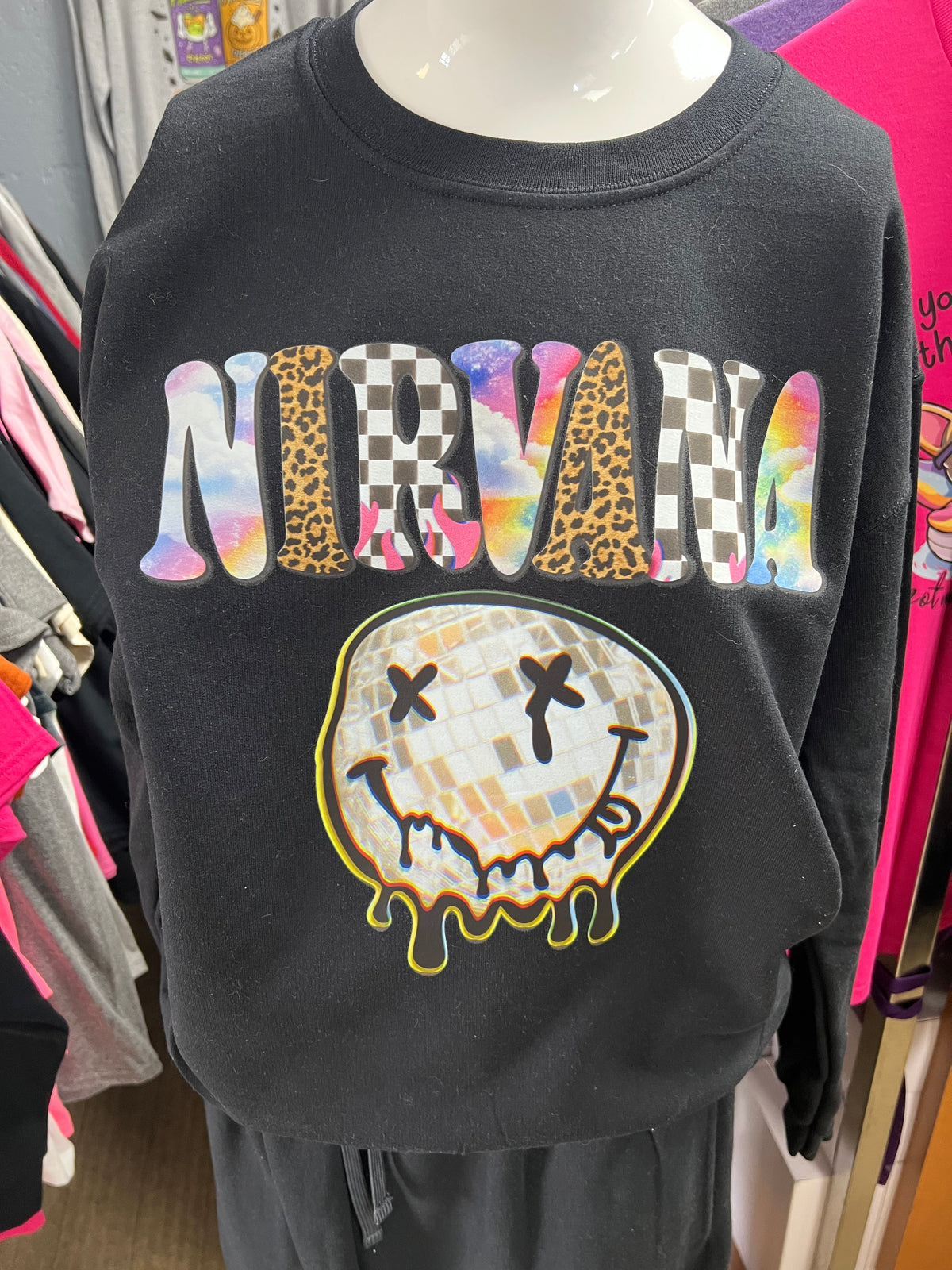 Ready to ship out Gilden sweatshirt small