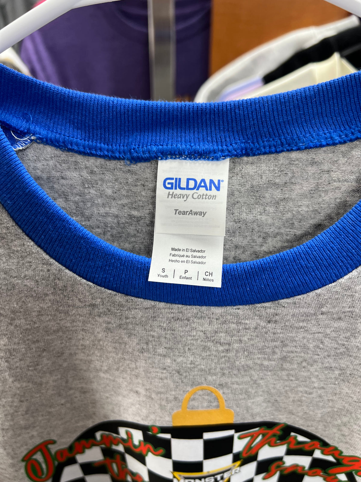 Gildan Ready to ship  youth small