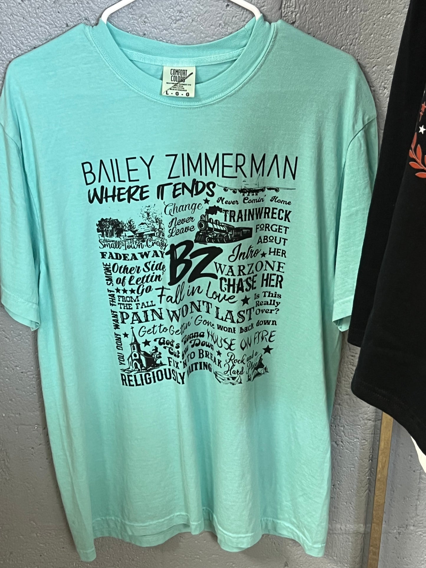 Ready to ship out comfort colors, size large